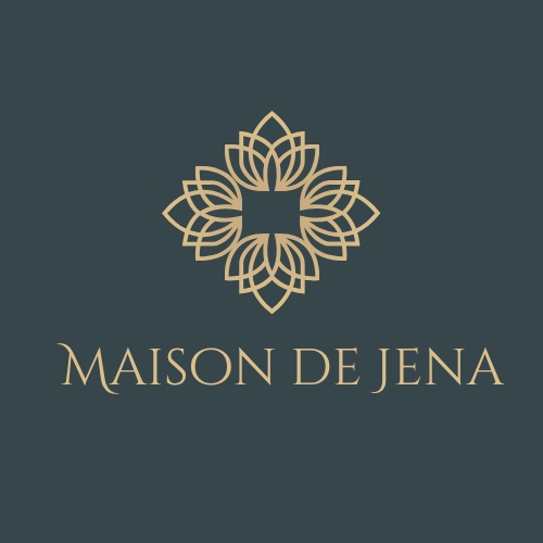 Behind Maison de&nbsp;Jena